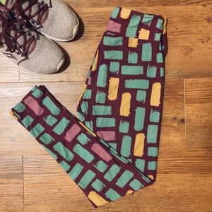LuLaRoe OS Patterned Legging